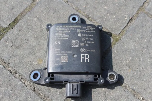 Toyota C-HR Radarmodule OEM 88162-F4031 - Gebruikt image 2
