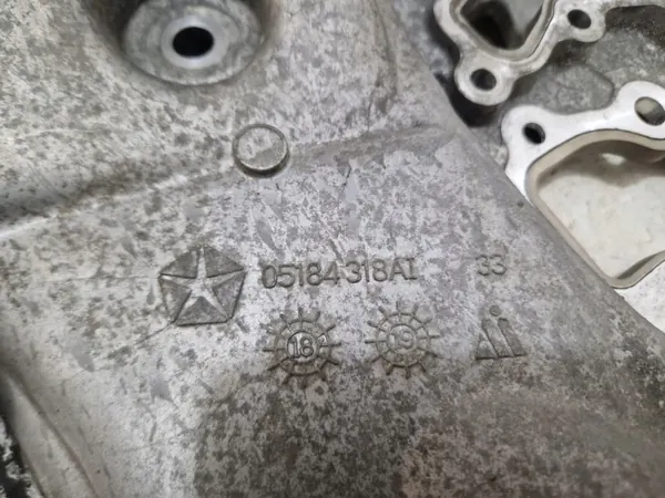 Dodge OE Vaihteiston kansi OEM 05184318AI - Käytetty image 4
