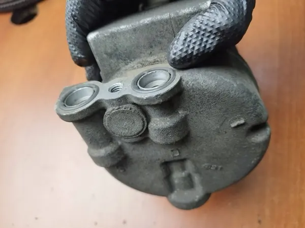 Ilmastointikompressori Mercedes C W202 OEM XER4076 image 5