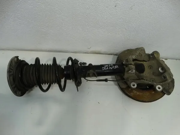 Snodo ammortizzatore anteriore destro BMW F20 F21 Diesel image 3