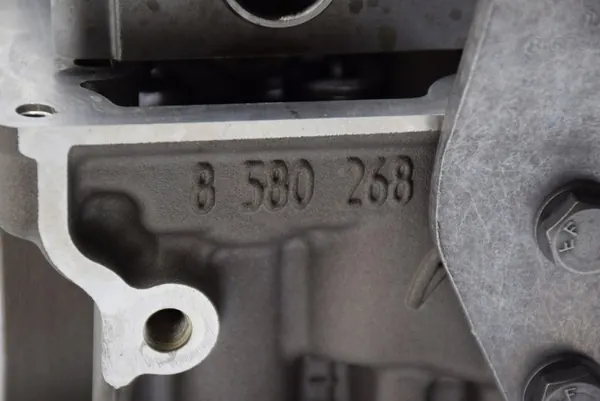 BMW Engine Cylinder Head B47D20B B47B B47D XD5O image 9