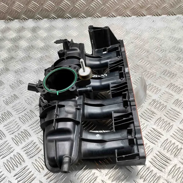 Insugningsmanifold VW PASSAT B6 2.0L 147kW 2006 OEM 06F133201N image 2