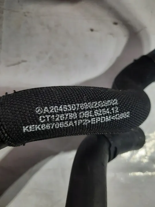 Mercedes GLK x204 09-15 Jäähdytysjärjestelmän Letkut A2045019082 image 10