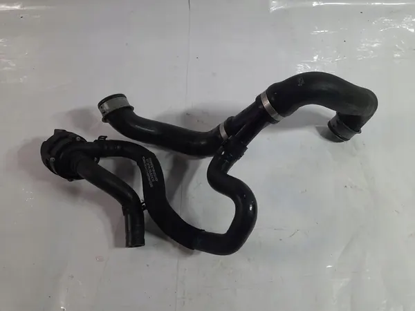 Mercedes GLK x204 09-15 Jäähdytysjärjestelmän Letkut A2045019082 image 6