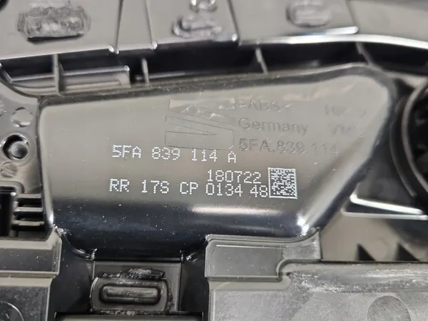 OEM 5FA839114A Tapicería Puerta Trasera Derecha Cupra Formentor image 5
