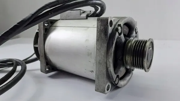 Générateur IVECO DAILY 2.3 HPI 2014-2023 OEM 5801566850XXX1 image 1