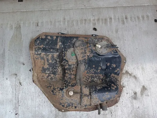 Brandstoftank OEM ZBIORNIK PALIWA Galant VIII 2.0 Benzine image 2
