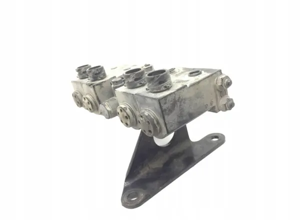 Régulateur de pression d'air MAN OEM 81.98183-6435 image 3