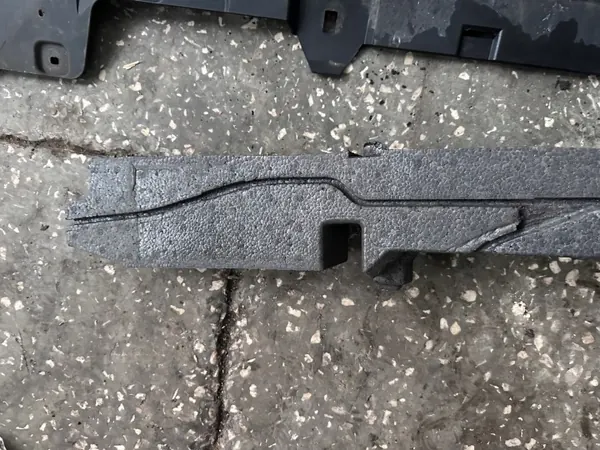 Voorbumperabsorber OEM A2468851037 Mercedes B W246 image 10