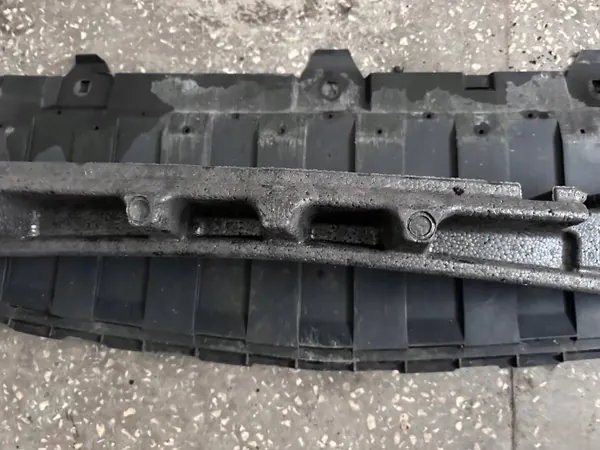 Voorbumperabsorber OEM A2468851037 Mercedes B W246 image 5