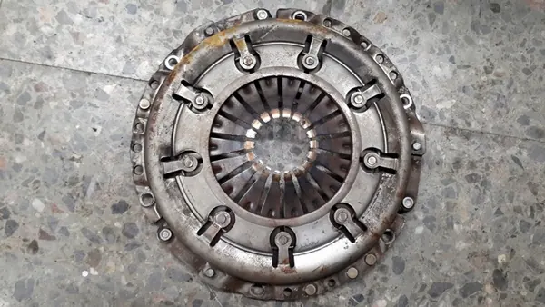 Disque d'embrayage Audi A4 1.8 Turbo 058141117A image 4