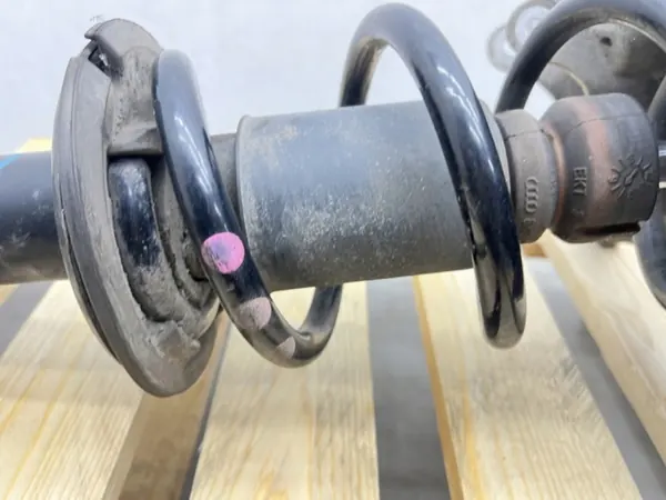 Audi A5 8T Fram Vänster Stötdämpare OEM 8T0413A031AE image 4