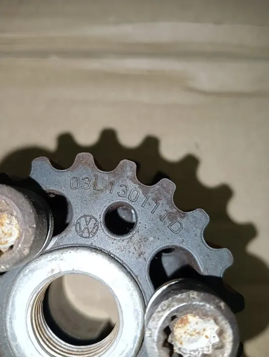 Einspritzpumpenrad AUDI A4 B8 A5 2.0 TDI OEM image 3