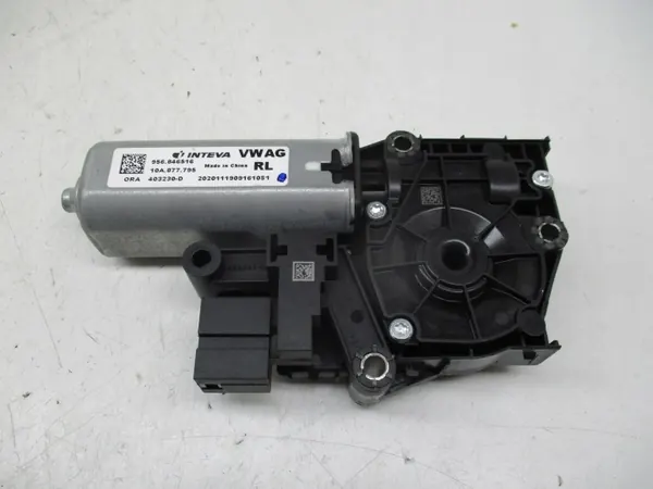 VW ID.4 Kattoikkunan Verho Moottori OEM 10A877795 image 2