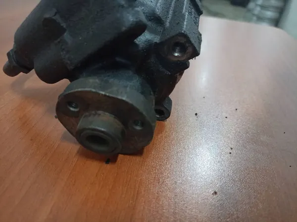 Bomba de Direção Assistida Renault Laguna II image 4