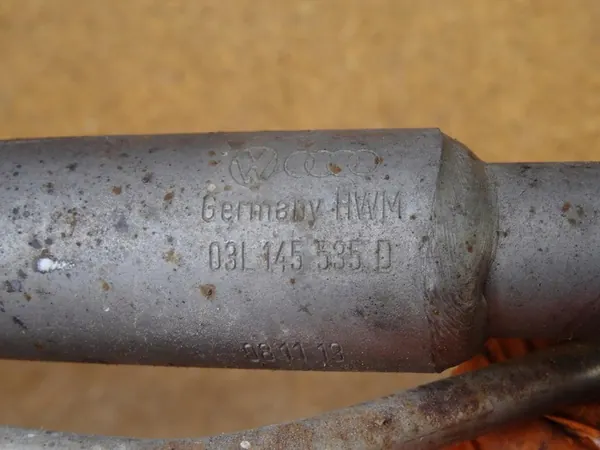 A3 8P TT 8J GOLF VI TDI Tubo de Óleo Turbo 03L145535D image 3