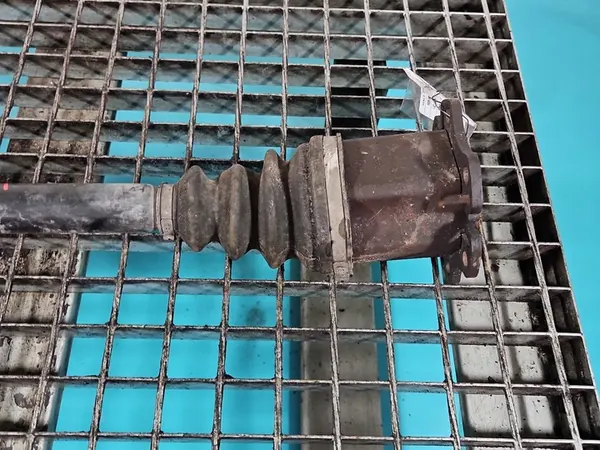 Vänster framaxel Audi A6 C6 2.0 TDI image 3