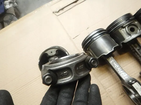 Piston avec Bielle OEM tłok terracan 2.9 image 6
