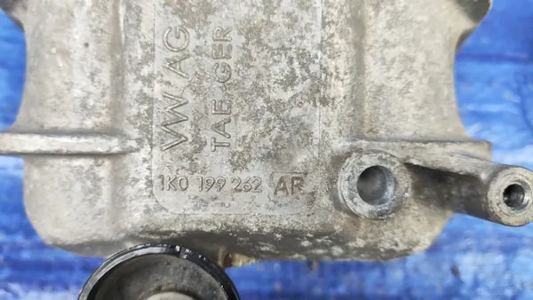 Support Moteur OEM 1K0199262AR pour Skoda Superb II V6 image 4