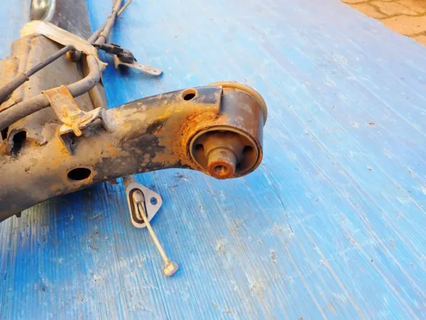 NISSAN MICRA K13 Hinterachsschwinge OEM image 5