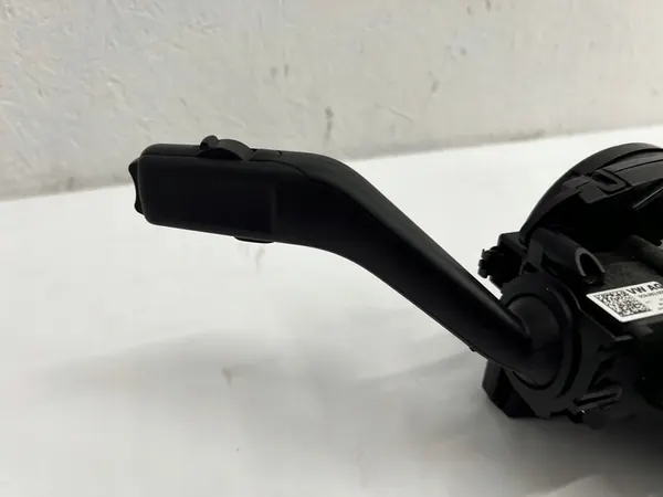 Kombischalter VW Passat B7 image 10