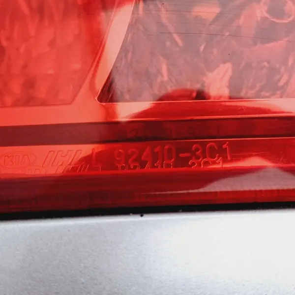 OEM DRC83155 Moldura de Maletero para Kia Magentis Sedán image 5