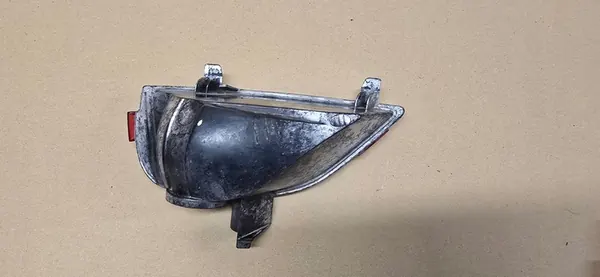 RENAULT LAGUNA III Höger Dimljus Bakre Stötfångare OEM 265600001R image 3