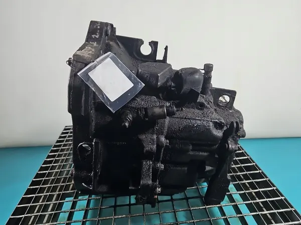 Manuaalivaihteisto PKCM 8200017300 Renault Espace III image 3