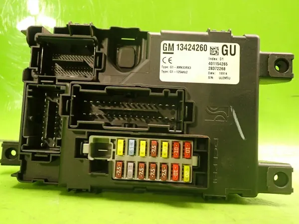Módulo de controlo Opel OEM 13424260 28372268 Usado image 2