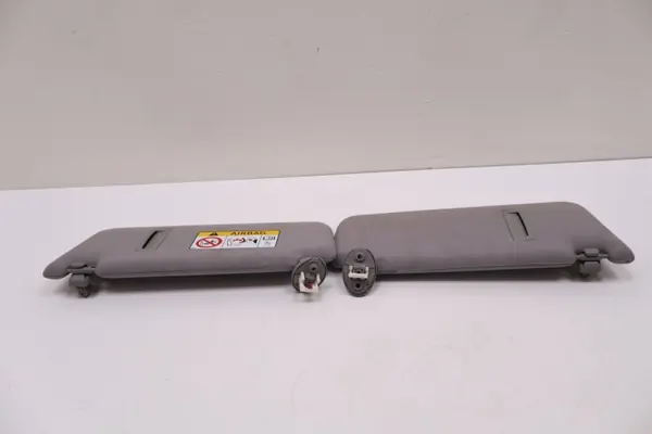 Lexus RX IV Palas de Sol OEM 1206091221 - Usado image 3