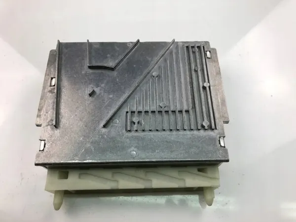 Computadora de Transmisión Volvo XC70 OEM 15064115 image 4