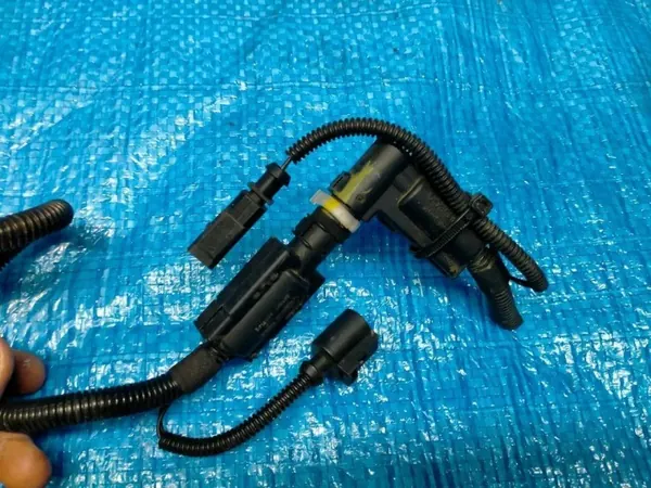 Audi Q7 AdBlue Verwarmingsleiding OEM 4M0131960B image 5