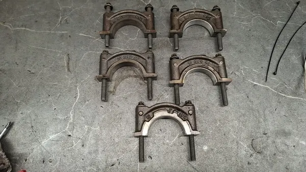 Supports de vilebrequin Mercedes CLA W176 1.6 CGI image 1