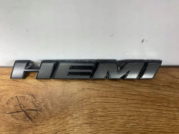 Emblema letra HEMI OEM EMBLEMATHEMI para Dodge Challenger image 4