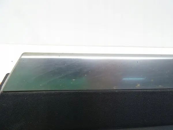 OEM 5N0854949E Vasen Takaoven Lista VW Tiguan I:lle image 9