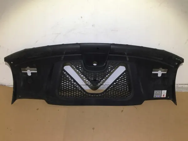Porsche MACAN etuvyöpeite OEM 95B805806 image 2