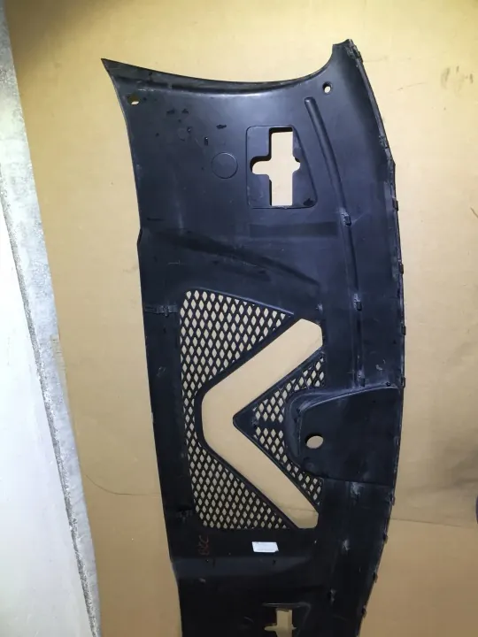 Porsche MACAN etuvyöpeite OEM 95B805806 image 6