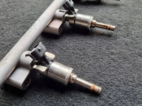 Kompletta injektorer Nissan X-Trail T32 2016 0261500210 image 5