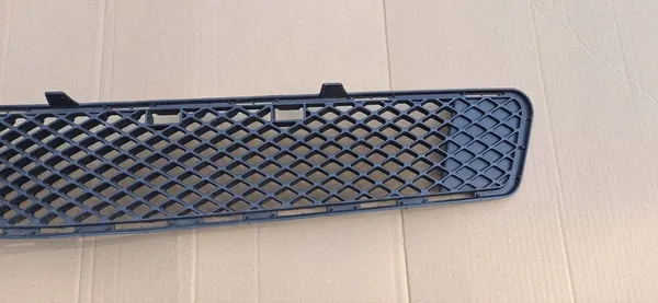 MERCEDES GLK X204 W204 Rejilla de Parachoques Delantero A2048852123 image 2