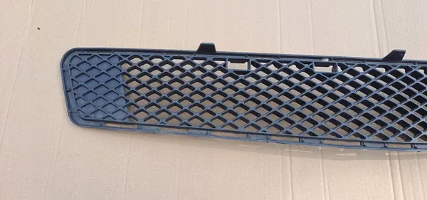 MERCEDES GLK X204 W204 Rejilla de Parachoques Delantero A2048852123 image 3