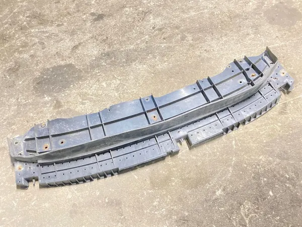 Capa de para-choque dianteiro Toyota Aygo AB10 2012 526180H010 image 2