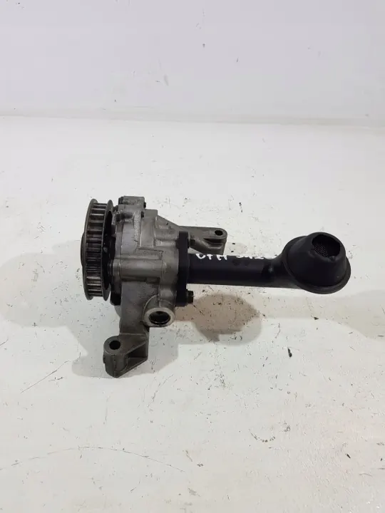Bomba de óleo usada OEM 03L115105B VW/Audi 2.0 TDI image 3