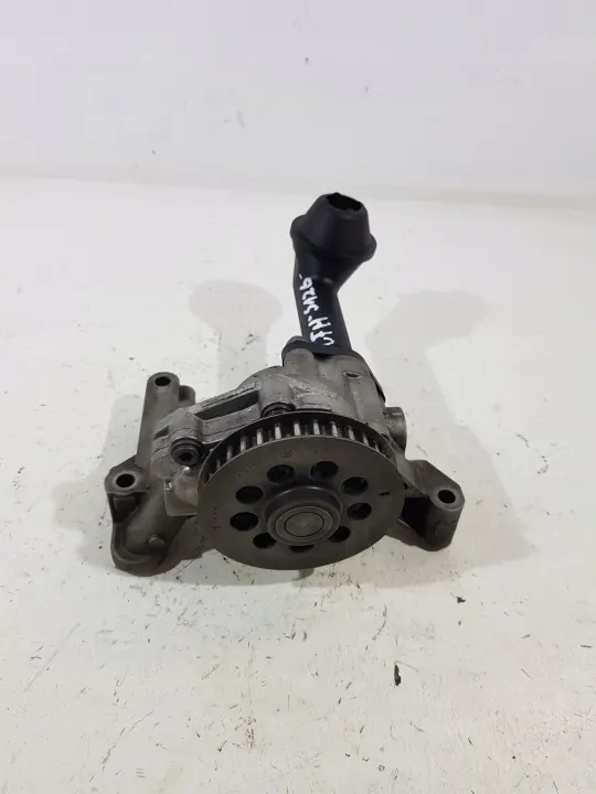 Bomba de óleo usada OEM 03L115105B VW/Audi 2.0 TDI image 6