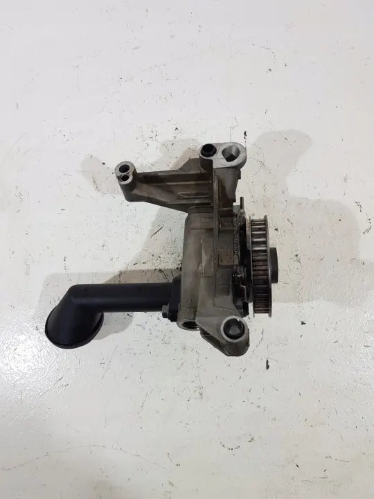 Bomba de óleo usada OEM 03L115105B VW/Audi 2.0 TDI image 7
