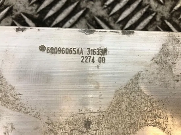 Takapalkki CHRYSLER 200 2015- OEM 68096065AA image 2