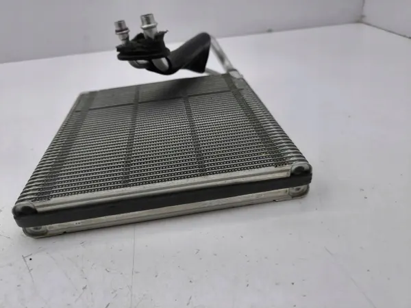 Radiateur chauffage climatisation Audi Q2 2022 OEM AMD118362 image 3
