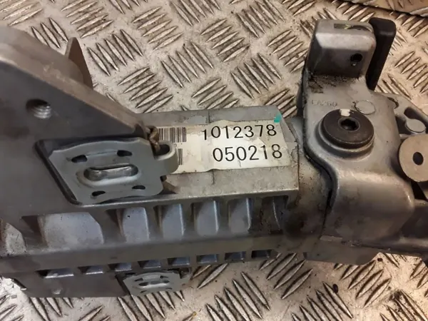 Nissan Pathfinder R51 Ohjausosa OEM 1012378 image 3