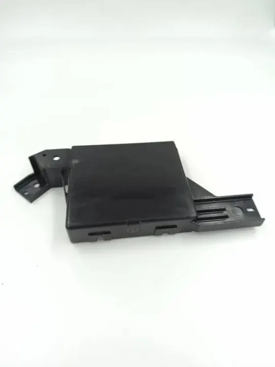 Módulo confort OEM 8865008100 para Toyota Sienna 2011 image 2