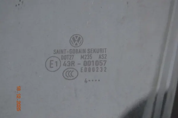 Gebruikt Voorlinker Ruit OEM DOT27M235AS2 image 6