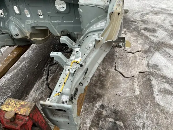 Hyundai Kona II 2023 etu vasen lokasuoja OEM 292102 image 3